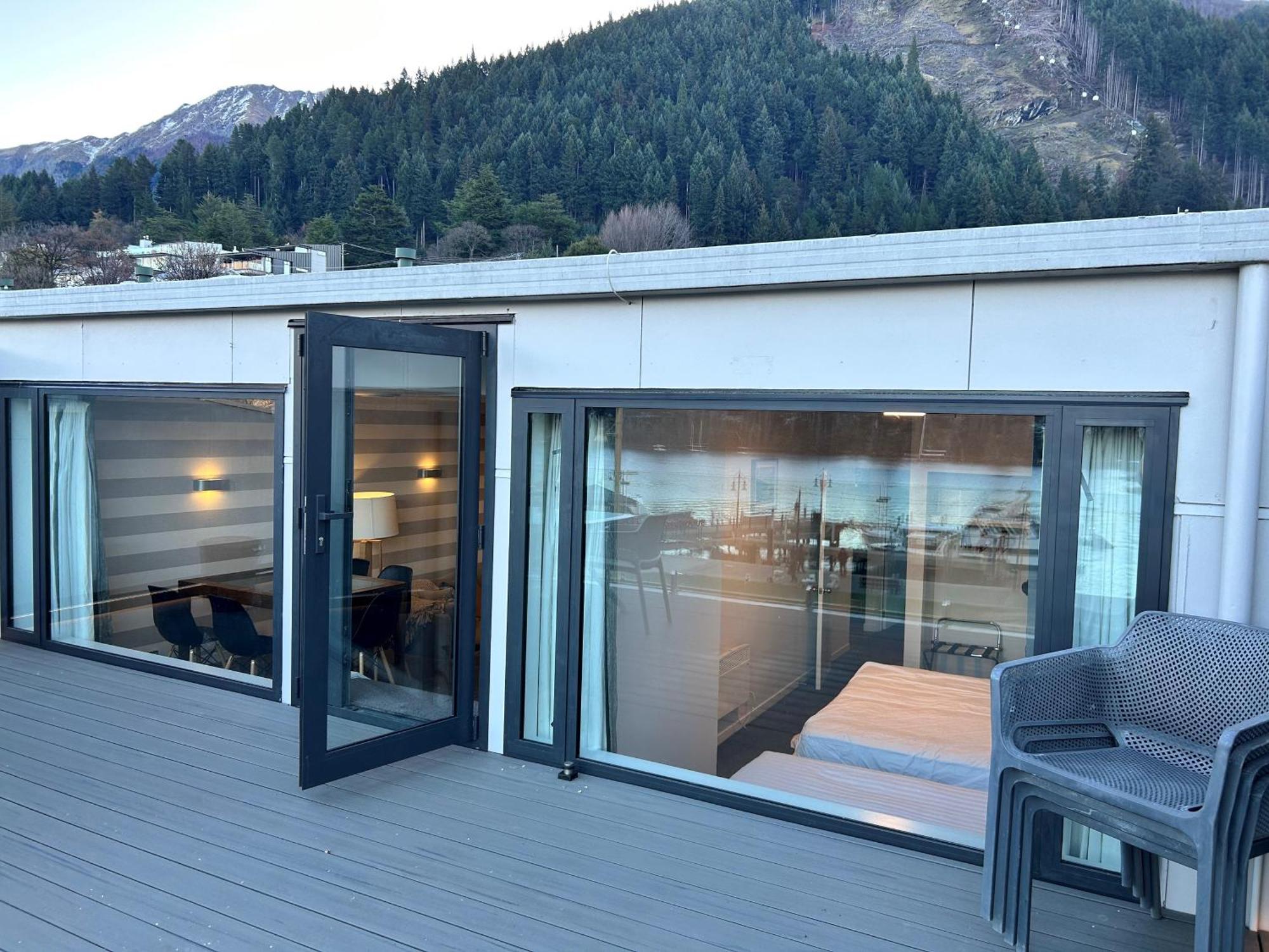 Heart Of Queenstown Exterior photo