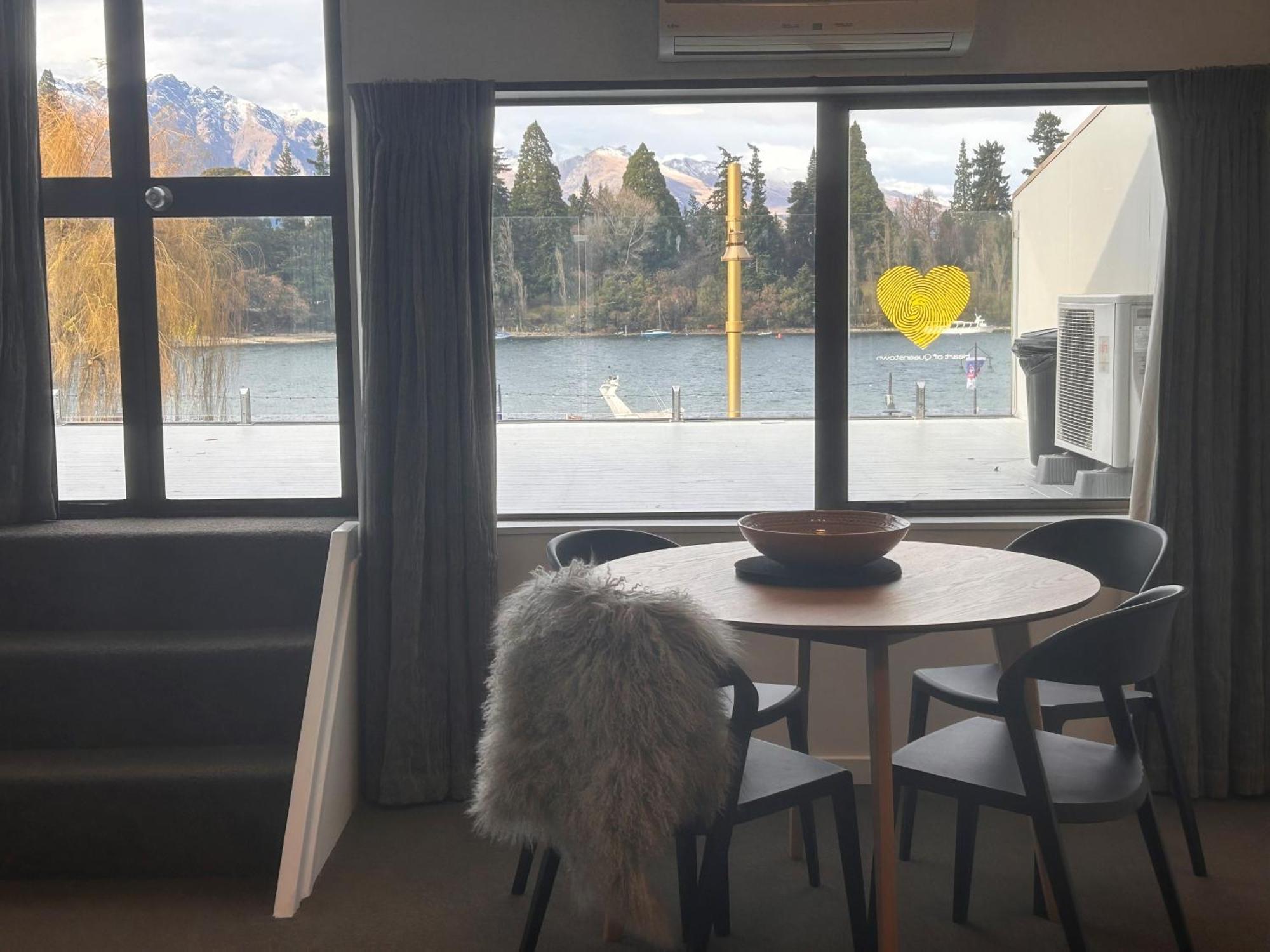 Heart Of Queenstown Exterior photo