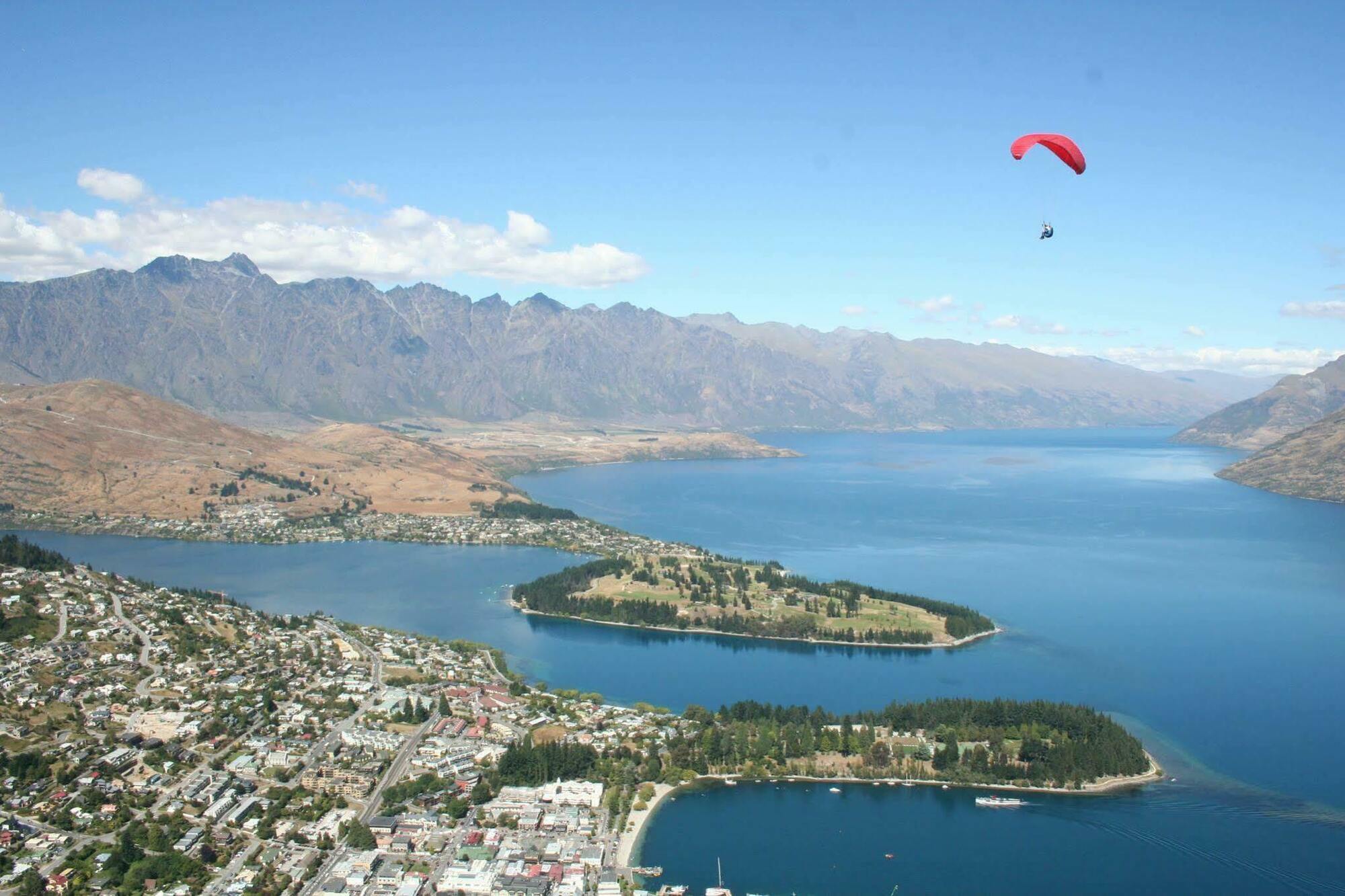 Heart Of Queenstown Exterior photo