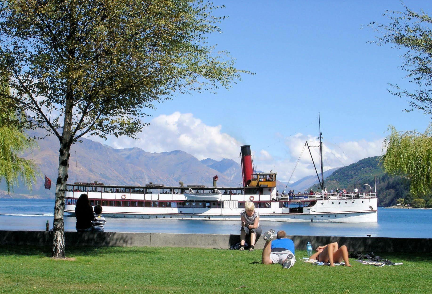 Heart Of Queenstown Exterior photo